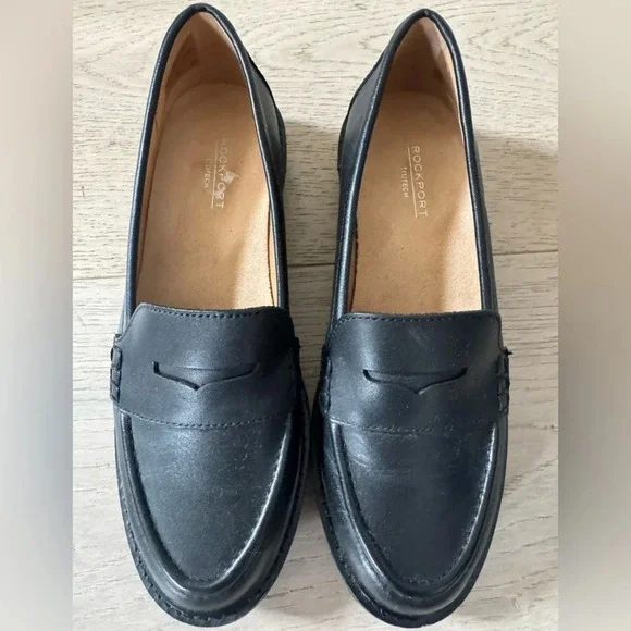NWOT ROCKPORT WOMEN'S KACEY PENNY LOAFER
Size 6 - Picture 6 of 9